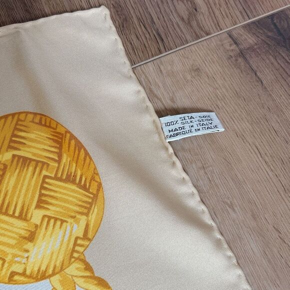 CELINE Scarf Circle Logo Rope Large Beige Gold - Picture 3 of 7